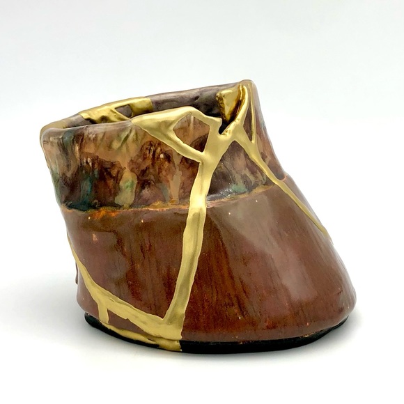Kintsugi Pottery Horse Hoof Cup Vase Cache Horseshoe Gold Crack Growth Gift - Picture 15 of 17